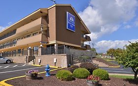 Americas Best Value Inn Coraopolis Pa